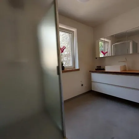 Thon Chez Toi Holiday home *